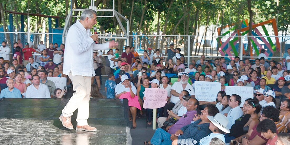 El exsecretario, en Mazatlán, ayer.