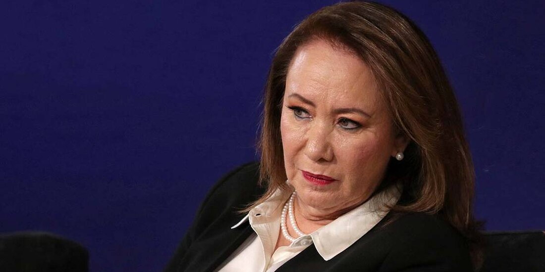 Abogados de ministra de la SCJN exponen línea de tiempo que defiende su tesis de licenciatura.