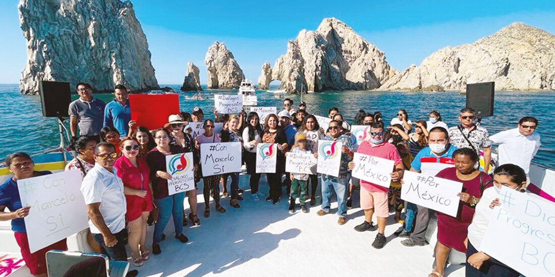 Partidarios del actual secretario de Relaciones Exteriores en Baja California Sur mostraron su respaldo, ayer.