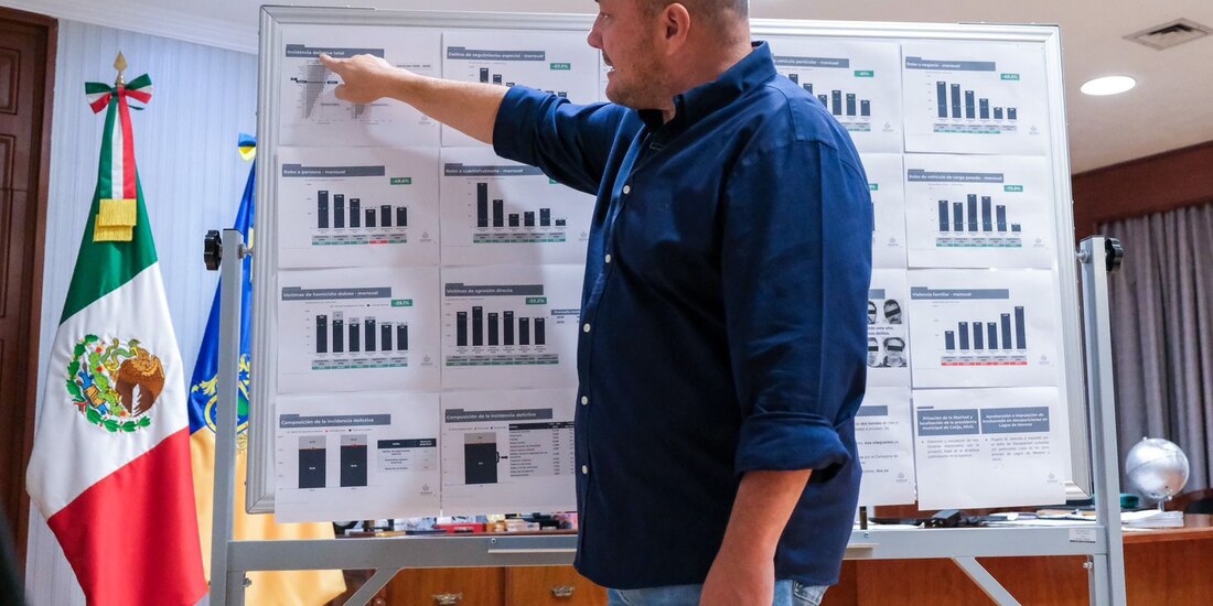 Enrique Alfaro, Gobernador constitucional de Jalisco.