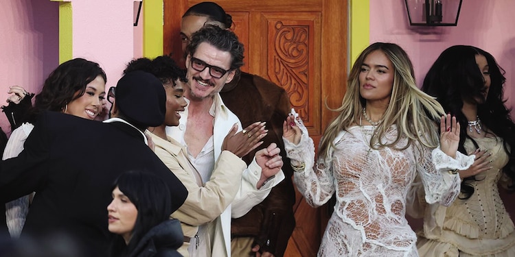 Pedro Pascal y Jessica Alba, entre los invitados de La Casita.