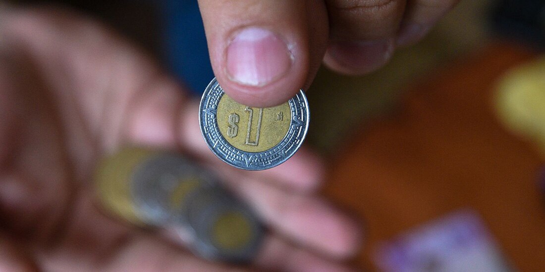 BMV avanza y el peso
repunta tras pérdidas