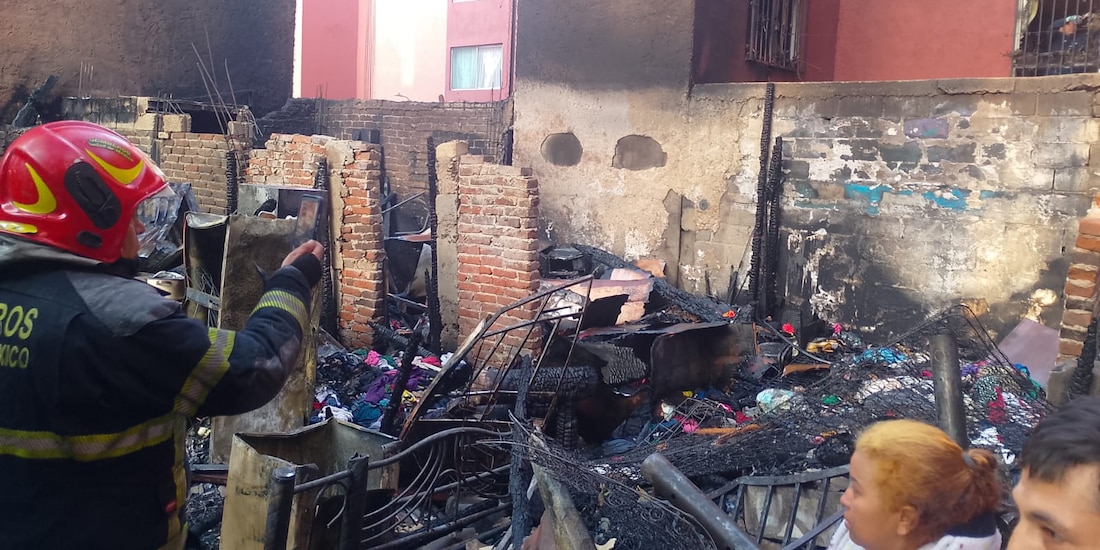 Fuerte incendio en la alcaldía Miguel Hidalgo