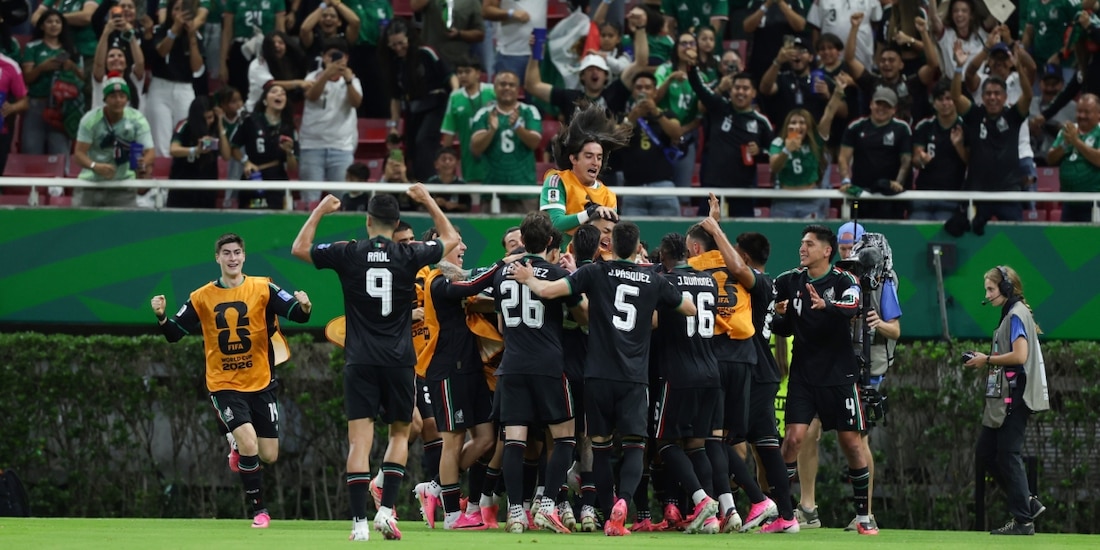 Jugadores de la Selección Mexicana celebran el gol de Luis Romo ante Corea del Sur en la Copa del Mundo 2026