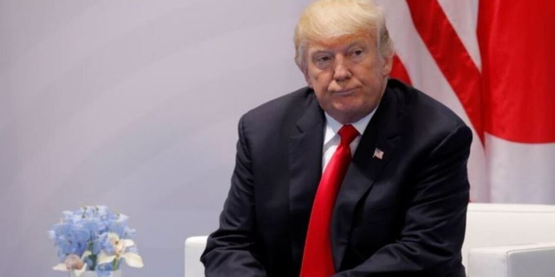 Avión en el que viajó Donald Trump aterrizó de emergencia.