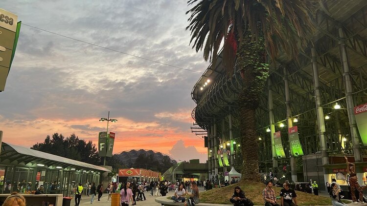 La noche de este miércoles, más de 57 mil fans se reunieron en el Foro Sol para ver a Justin Bieber.