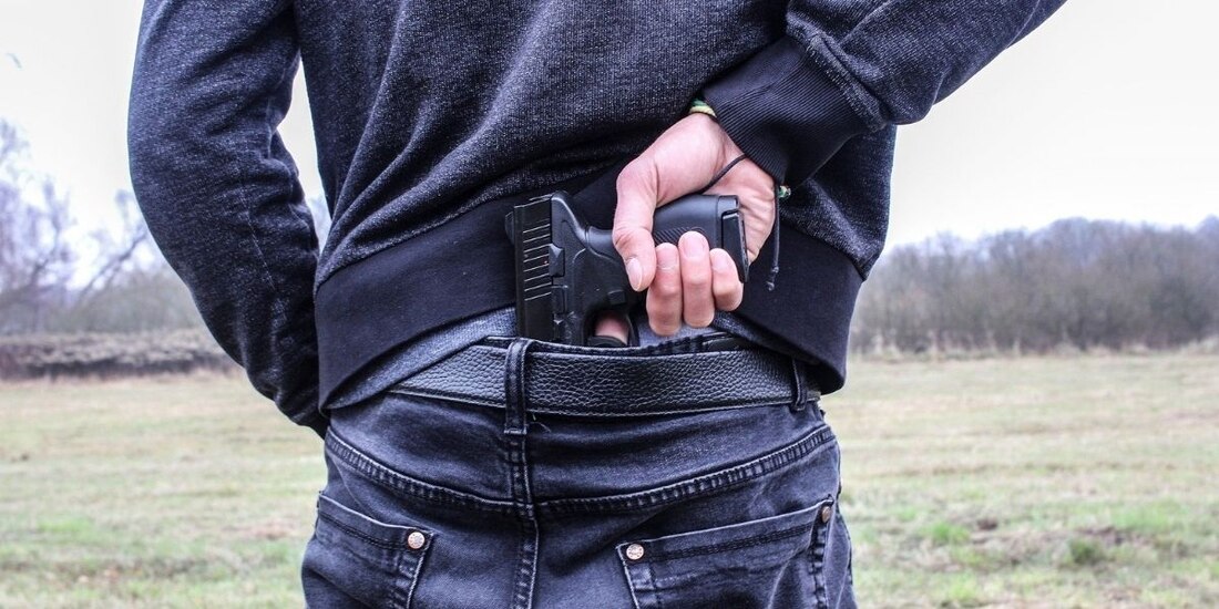 Algunos cineastas consideran "innecesario" el uso de armas reales en los sets.