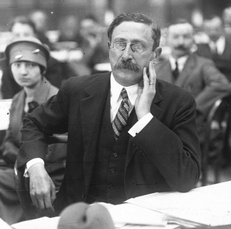 El exministro de Francia León Blum.