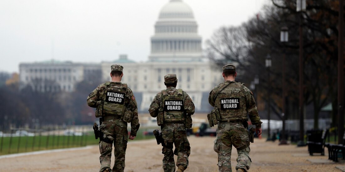 Elementos de la Guardia Nacional en Washngton el 26 de noviembre del 2025.