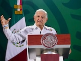 AMLO durante su conferencia matutina en el Museo Naval México, en Veracruz, este martes.