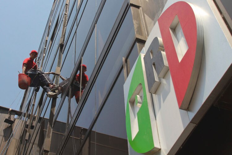 Partido de la Revolución Mexicana se convirtió en Partido de la Revolución Institucional (PRI) un día como hoy, pero de 1946.