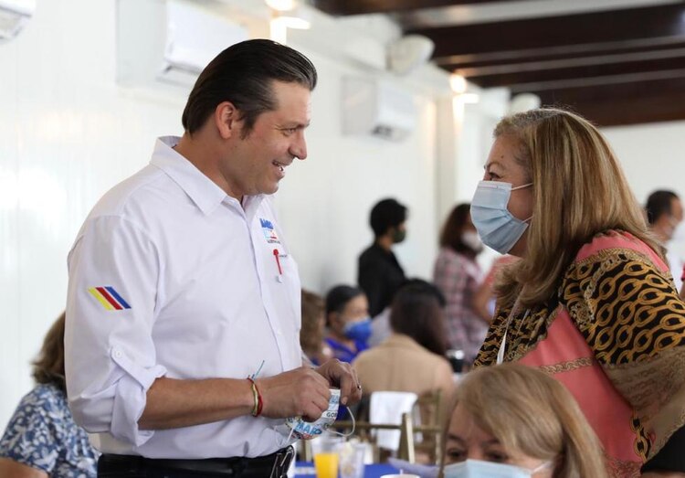 Mario Zamora, candidato de la alianza del PRI, PAND y PRD por la gubernatura de Sinaloa.