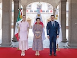 MARIANA RODRÍGUEZ, la princesa Hisako de Takamado y el mandatario estatal, en evento realizado el pasado viernes.