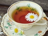 Infusiones como manzanilla y hierbabuena se usan para aliviar malestares digestivos.