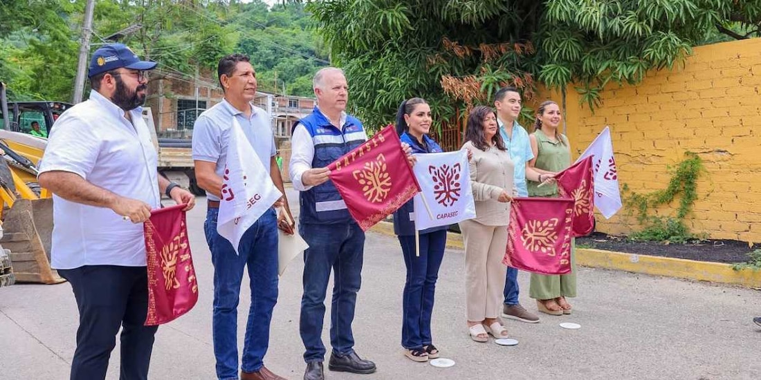 La gobernadora Evelyn Salgado Pineda dio el banderazo de inicio a las obras de infraestructura de drenaje en el puerto.