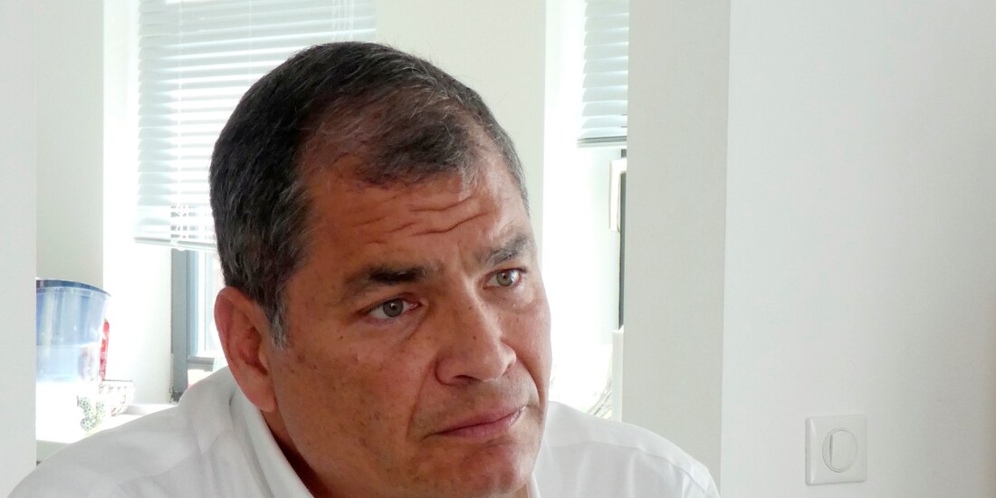 El expresidente Rafael Correa, en su domicilio en Bélgica, en abril.