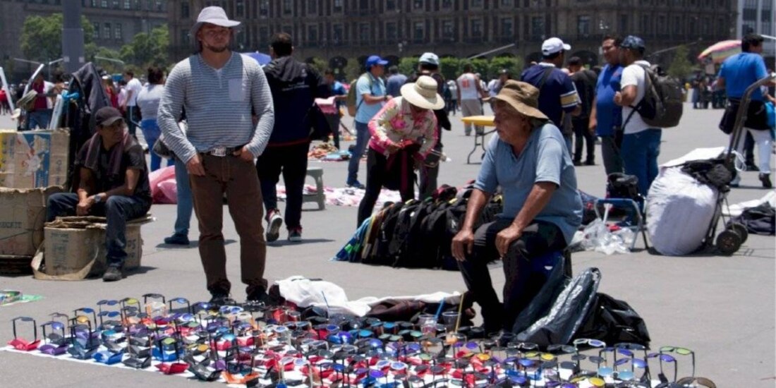 La tasa de informalidad masculina fue de 52.7 por ciento y la femenina se ubicó en 50.6 por ciento.