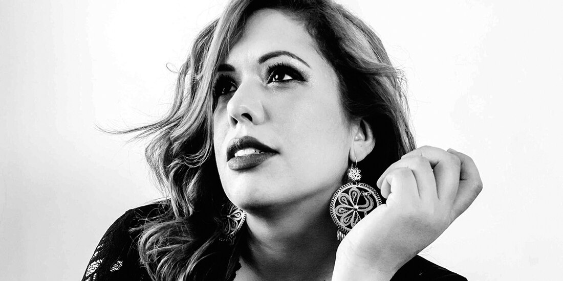 Entrevista con Vivian Sánchez Barajas; la insurrección de una poeta erótica