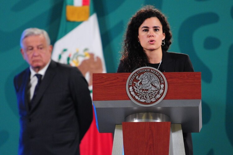 Luisa María Alcalde, titular de la Secretaría del Trabajo.