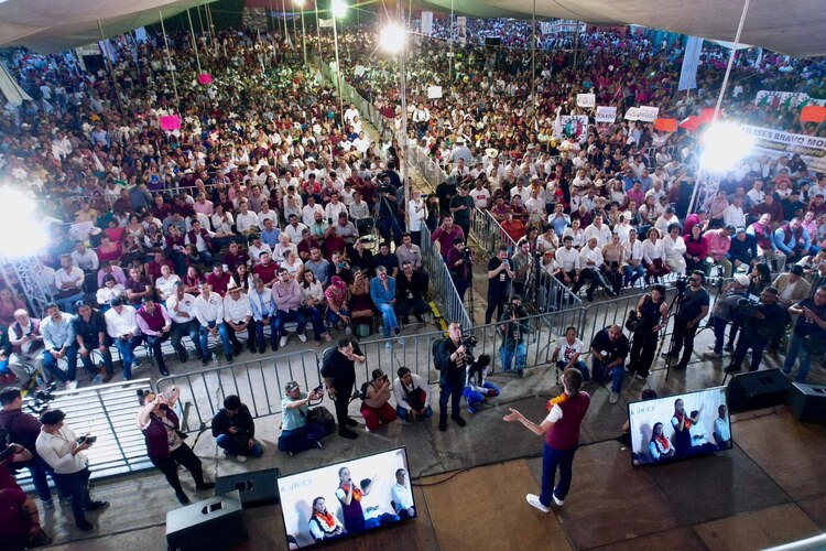 Emoción por la Cuarta Transformación crece en San Luis Potosí, Baja California y Ciudad de México.
