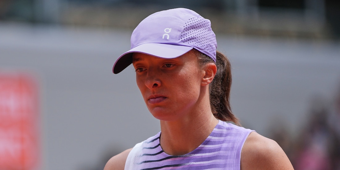 Iga Swiatek no podrá coronarse por quinta vez en Roland Garros tras su sorpresiva eliminación ante Marta Kostyuk.