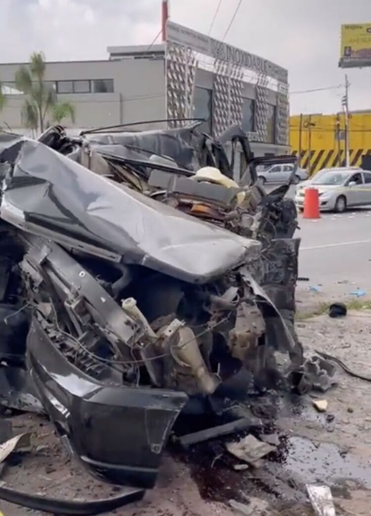 Así de destruida quedó la camioneta del cantante de regional mexicano