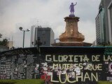 Toman feministas Glorieta de las Mujeres que Luchan