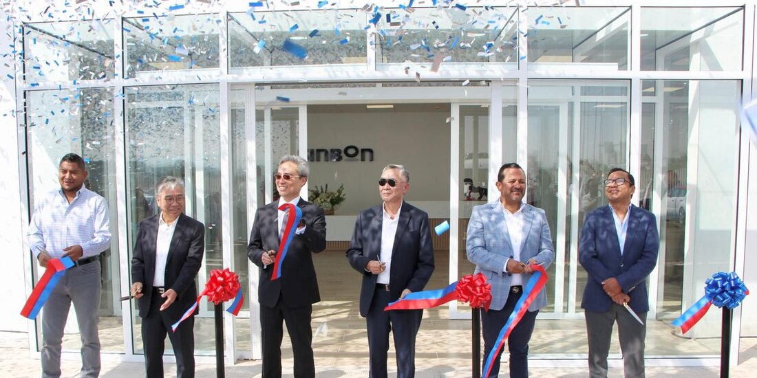 Momento de la inauguración en SLP.