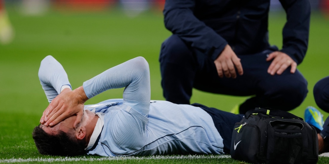 El uruguayo Joaquín Piquerez encendió las alarmas con una terrible lesión en un amistoso ante Inglaterra.