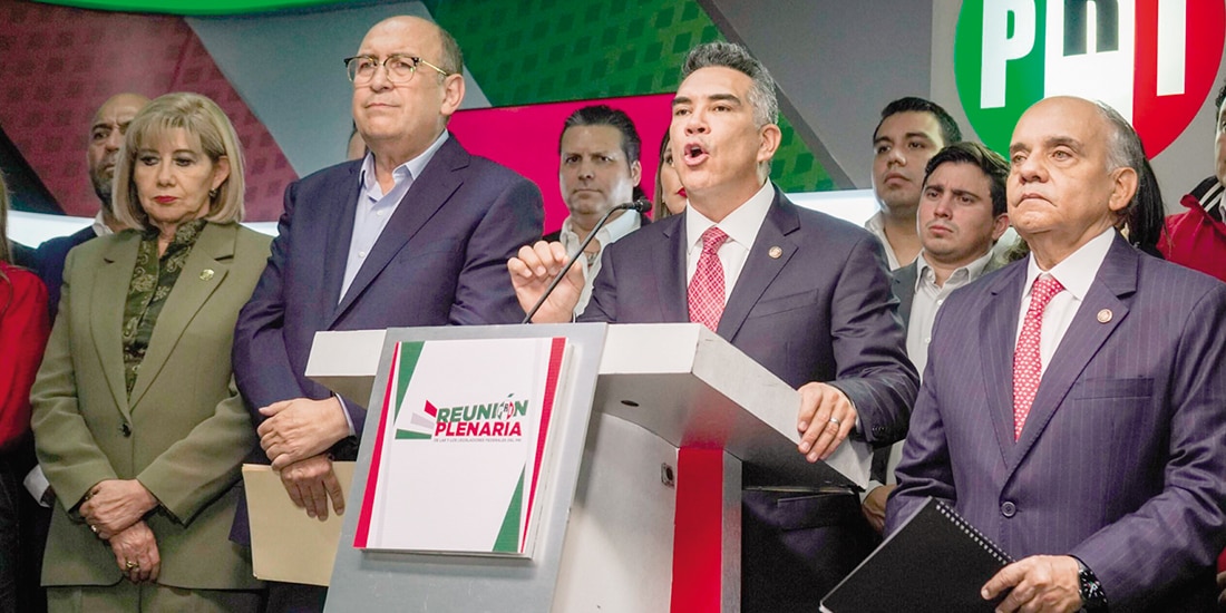 El líder nacional del PRI, Alejandro Moreno, ayer, en conferencia de prensa.
