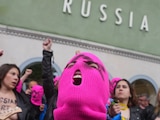 Activistas de Pussy Riot y FEMEN protestan contra la presencia de Rusia en la Bienal de Arte de Venecia, el 6 de mayo de 2026