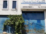 En la fachada del lugar se observan algunos impactos de bala.