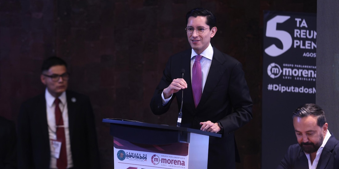 El secretario de Relaciones Exteriores, Roberto Velasco Álvarez