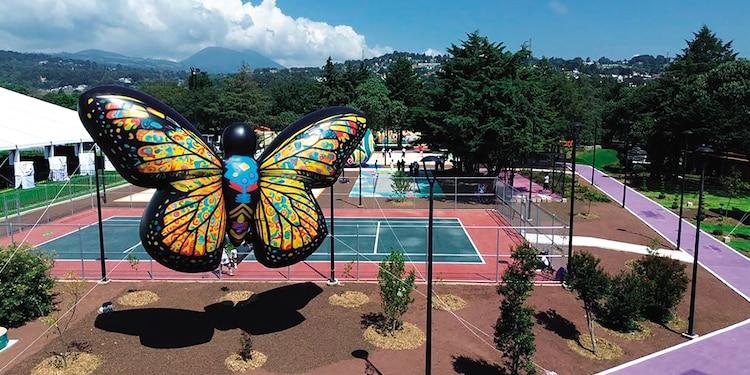 El Área deportiva, donde se encuentran las canchas de tenis y de futbol.