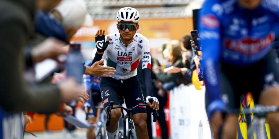 Isaac del Toro ya se prepara par la Vuelta al País Vasco.