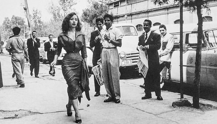 Nacho López, Cuando una bella parte plaza por Madero, 1953.