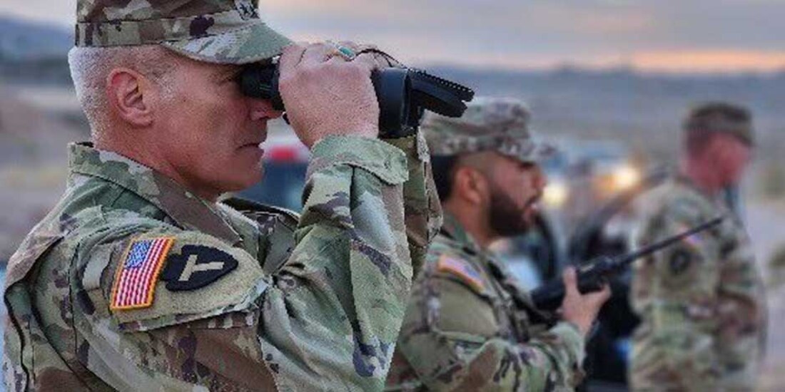 Gobernador de Texas, Greg Abbott, alista envío de tanques M113 a distintos puntos de la frontera con México, según reportes