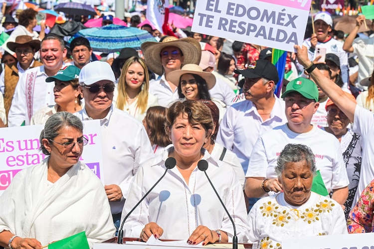 Delfina Gómez destacó el compromiso humanista de la presidenta Claudia Sheinbaum Pardo durante el encuentro ciudadano en el Estado de México.