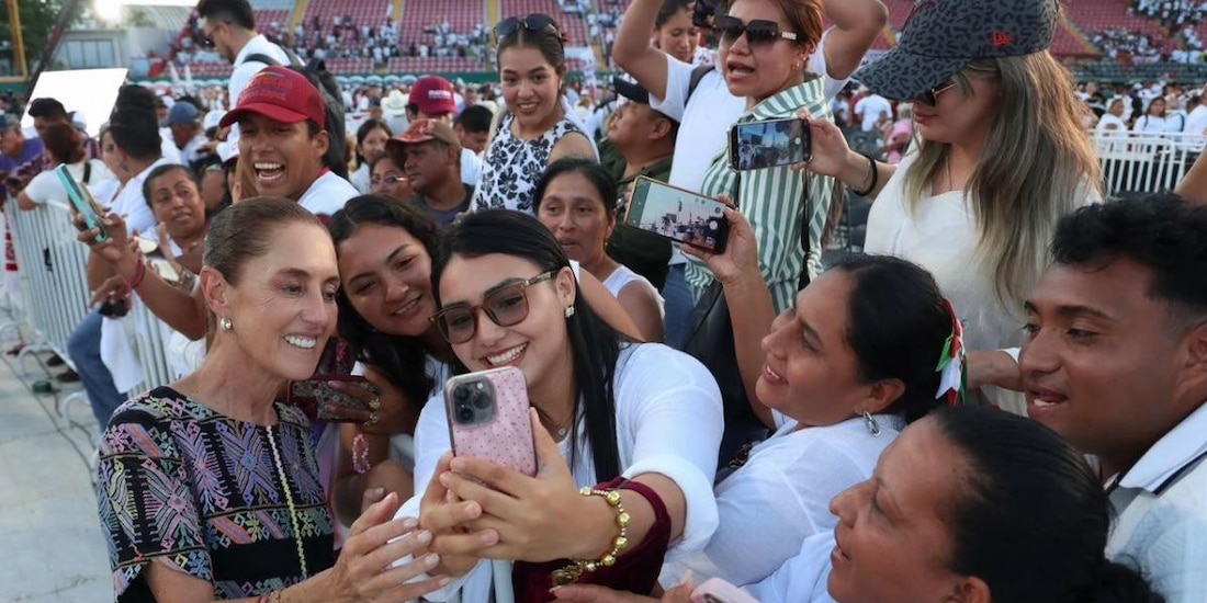 El acto masivo y la presentación del plan de infraestructura se llevaron a cabo en las instalaciones del Estadio de Béisbol "Beto Ávila".