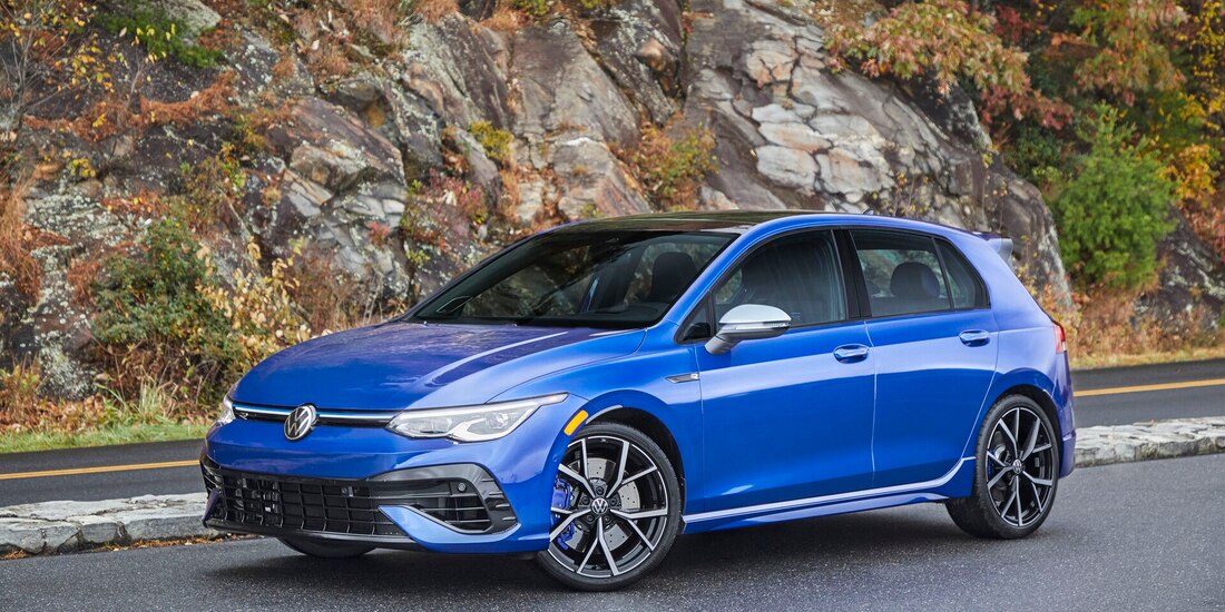 Es un deportivo unitalla que se aferra al asfalto.