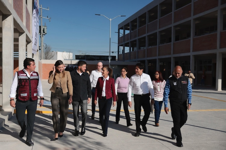 Presidenta inaugura el Bachillerato Tecnológico Industrial y de Servicios No. 299 plantel García.