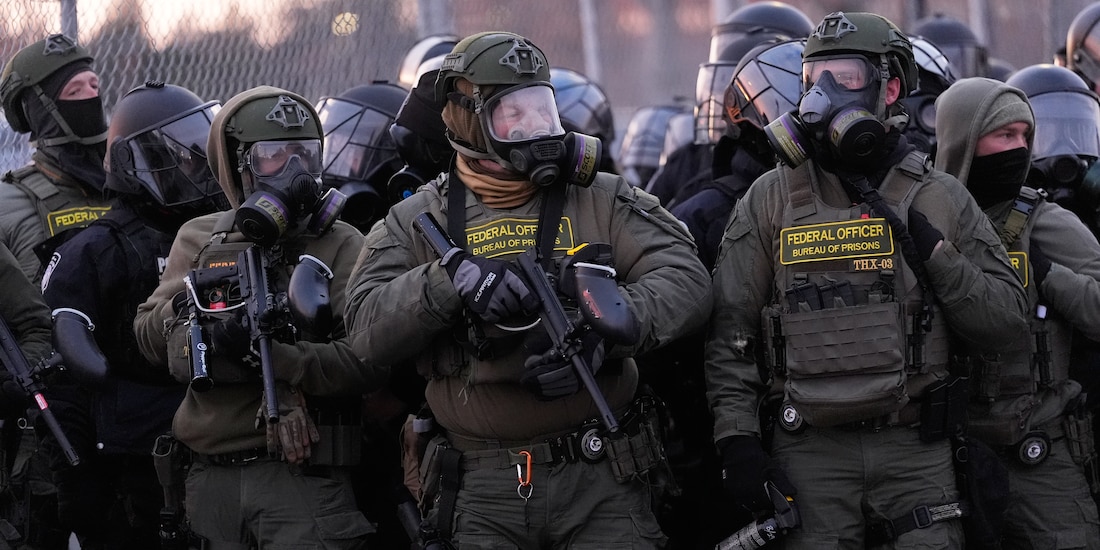 Agentes federales en Minneapolis el 17 de enero del 2026, en una fotografía ilustrativa.