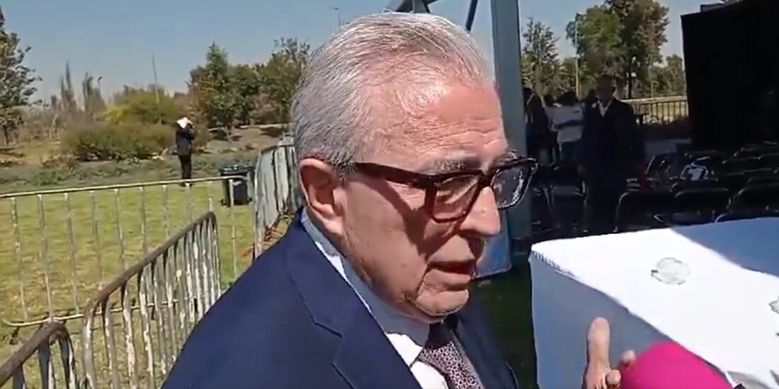 Rubén Rocha en diálogo con medios el lunes 25 de noviembre.