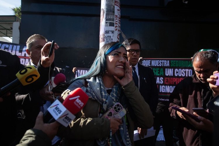 Diana Rojas, hermana de Miguel Rojas, fotoperiodista que falleció en el AXE Ceremonia.