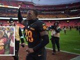 Jeremy Reaves pide matrimonio a su novia tras victoria en la NFL