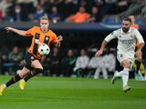 Mykhaylo Mudryk conduce el balón en un encuentro ante el Real Madrid de la Champions League.