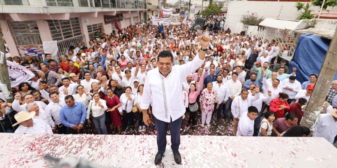 El candidato ha recibido el respaldo del pueblo, por lo que confía que ganará la elección con su apoyo.