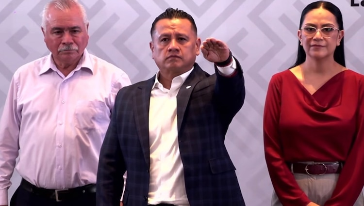 Carlos Torres Piña recordó el legado de Morelos, prometiendo respetar la decisión del pueblo de México.