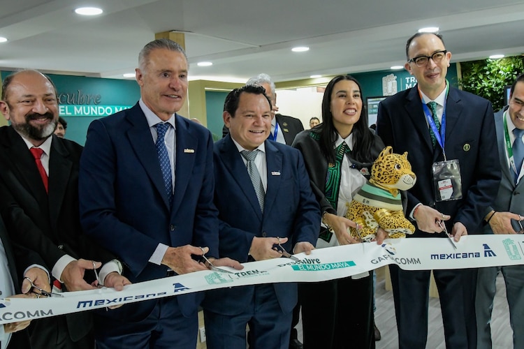 Tren Maya deslumbra en FITUR 2025.
