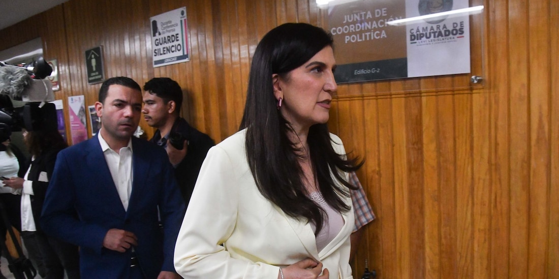 Kenia López Rabadán, presidenta de la mesa directiva